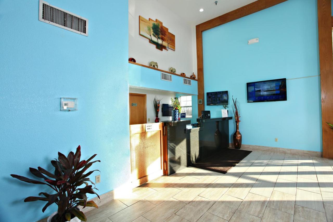Coratel Inn & Suites By Jasper Newton Kültér fotó